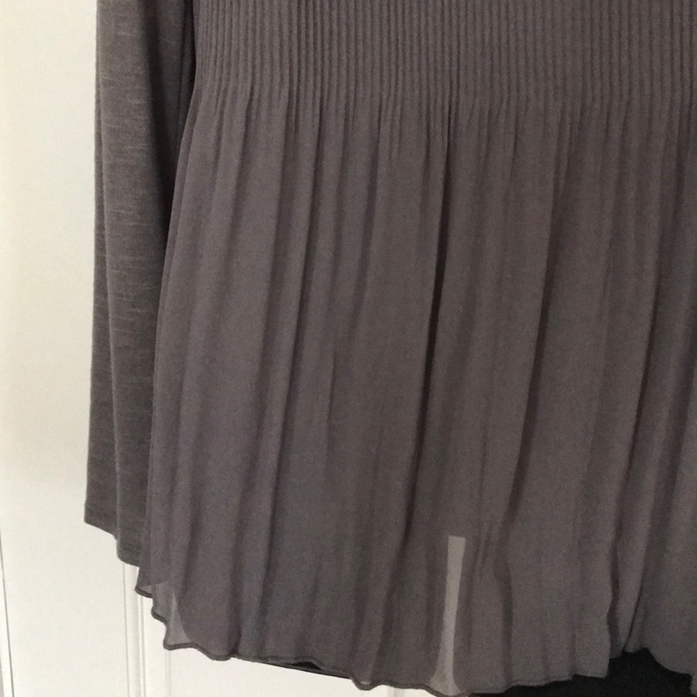 Ladies top - Picture 5 of 6